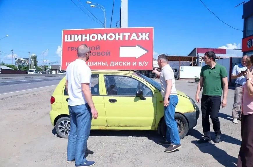 Порядок на Ленинградском шоссе - под контролем администрации и партии Единая Россия! Порядок на Ленинградском шоссе - под контролем администрации и партии Единая Россия!