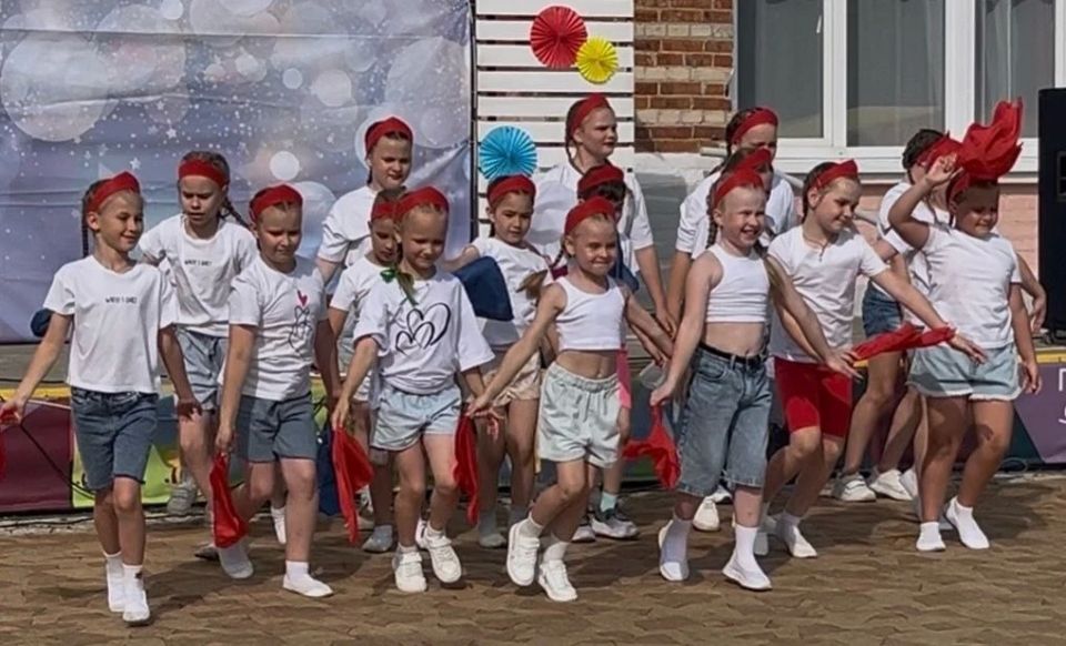 Городище отметило день рождения: концерт, аттракционы и фаер-шоу Городище отметило день рождения: концерт, аттракционы и фаер-шоу