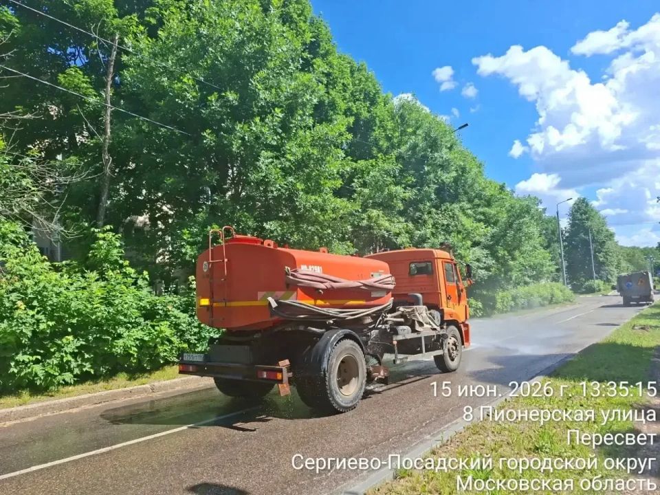 Сотрудники МБУ «Благоустройство СП» продолжают наводить порядок во всех населённых пунктах Сергиево-Посадского округа Сотрудники МБУ «Благоустройство СП» продолжают наводить порядок во всех населённых пунктах Сергиево-Посадского округа