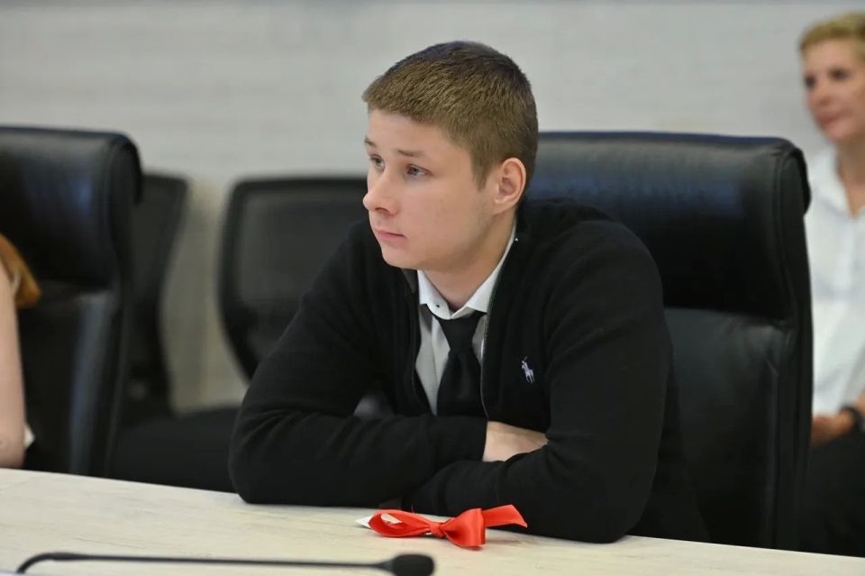 Сергей Юров: Еще три молодых жителя Балашихи получили ключи от собственных квартир Сергей Юров: Еще три молодых жителя Балашихи получили ключи от собственных квартир