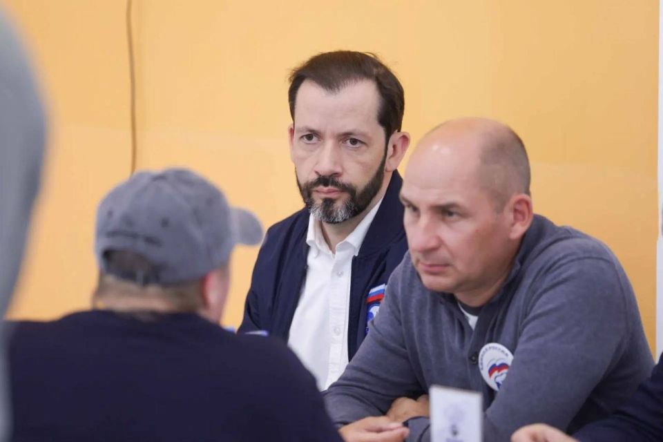 Григорий Артамонов: Провел выездную администрацию в Южном микрорайоне Григорий Артамонов: Провел выездную администрацию в Южном микрорайоне