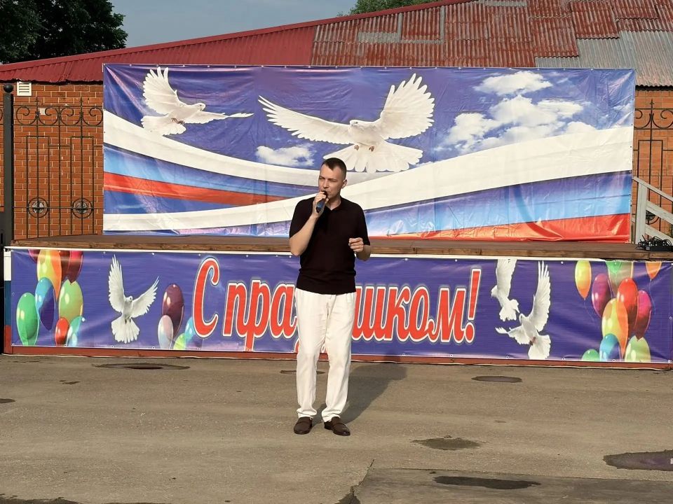 В селе Семёновское торжественно отметили День села и День России В селе Семёновское торжественно отметили День села и День России