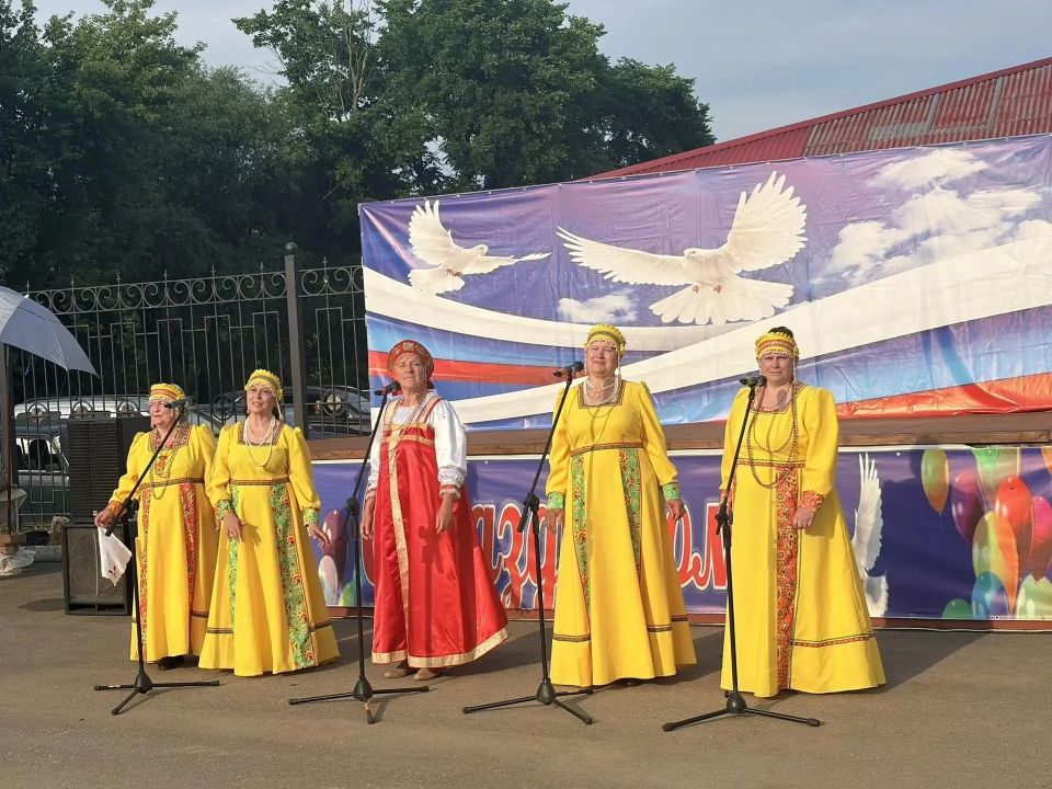 В селе Семёновское торжественно отметили День села и День России В селе Семёновское торжественно отметили День села и День России