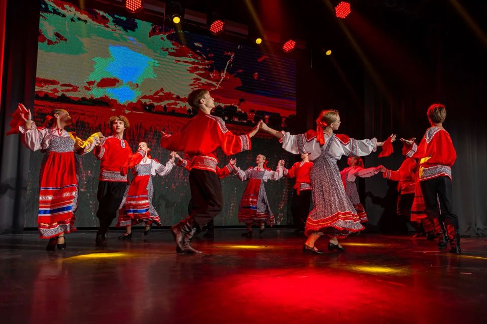 Руслан Заголовацкий: Люди в белых халатах. Ежедневно работники здравоохранения стоят на страже здоровья и жизни людей Руслан Заголовацкий: Люди в белых халатах. Ежедневно работники здравоохранения стоят на страже здоровья и жизни людей