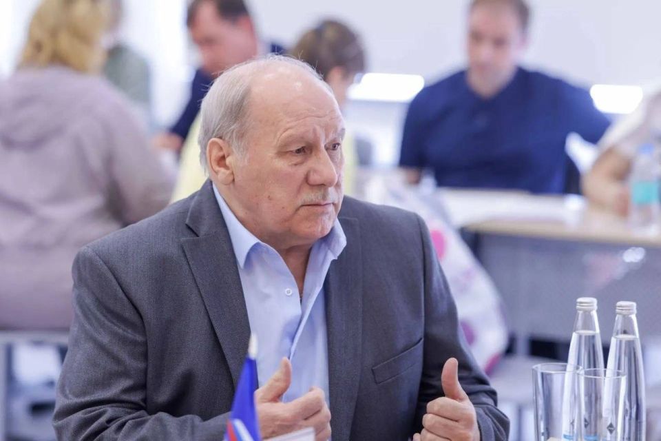 Григорий Артамонов: Провел выездную администрацию в Южном микрорайоне Григорий Артамонов: Провел выездную администрацию в Южном микрорайоне