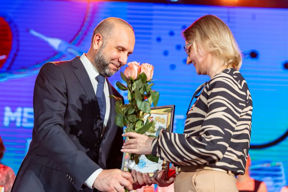 Руслан Заголовацкий: Люди в белых халатах. Ежедневно работники здравоохранения стоят на страже здоровья и жизни людей