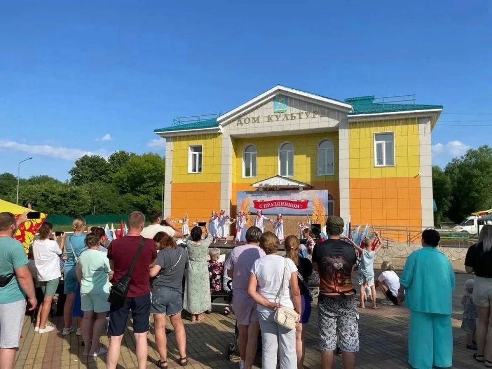 Тепло родного очага: праздничные гуляния в день рождения сельскихнаселённых пунктов прошли в Ступино Тепло родного очага: праздничные гуляния в день рождения сельскихнаселённых пунктов прошли в Ступино