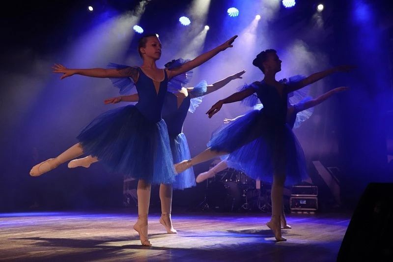 14 июня во Дворце культуры «Цементник» состоялся праздничный концерт «Этой силе есть имя — Россия», приуроченный ко Дню России и Дню города Воскресенска 14 июня во Дворце культуры «Цементник» состоялся праздничный концерт «Этой силе есть имя — Россия», приуроченный ко Дню России и Дню города Воскресенска