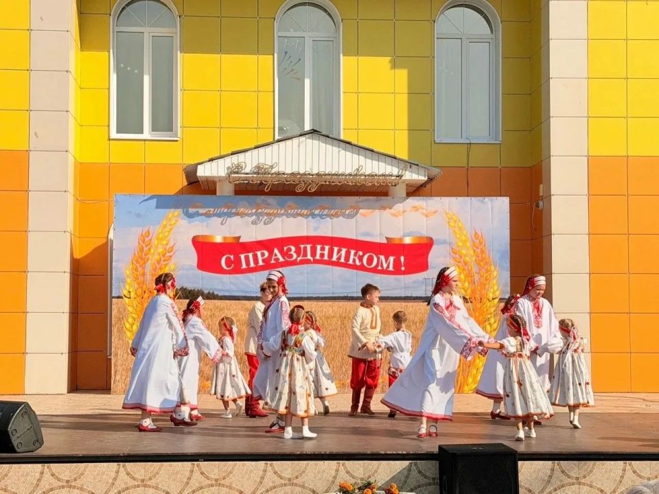 Тепло родного очага: праздничные гуляния в день рождения сельскихнаселённых пунктов прошли в Ступино Тепло родного очага: праздничные гуляния в день рождения сельскихнаселённых пунктов прошли в Ступино