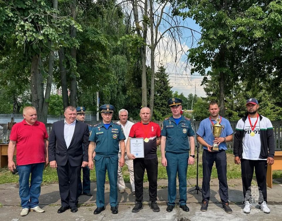 В Ленинском городском округе прошли соревнования добровольных пожарных подразделений В Ленинском городском округе прошли соревнования добровольных пожарных подразделений