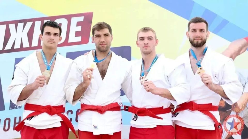 Люберецкий самбист завоевал бронзовую медаль на чемпионате России по пляжному самбо