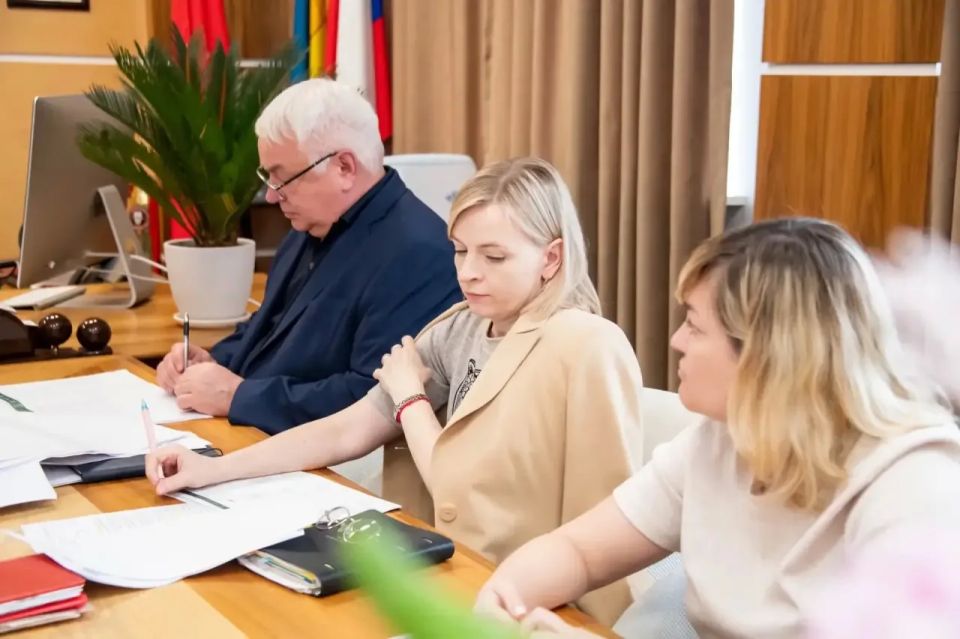 Татьяна Витушева: Первые летние дни уже подарили знойную жару, и многие потянулись к водоемам Татьяна Витушева: Первые летние дни уже подарили знойную жару, и многие потянулись к водоемам