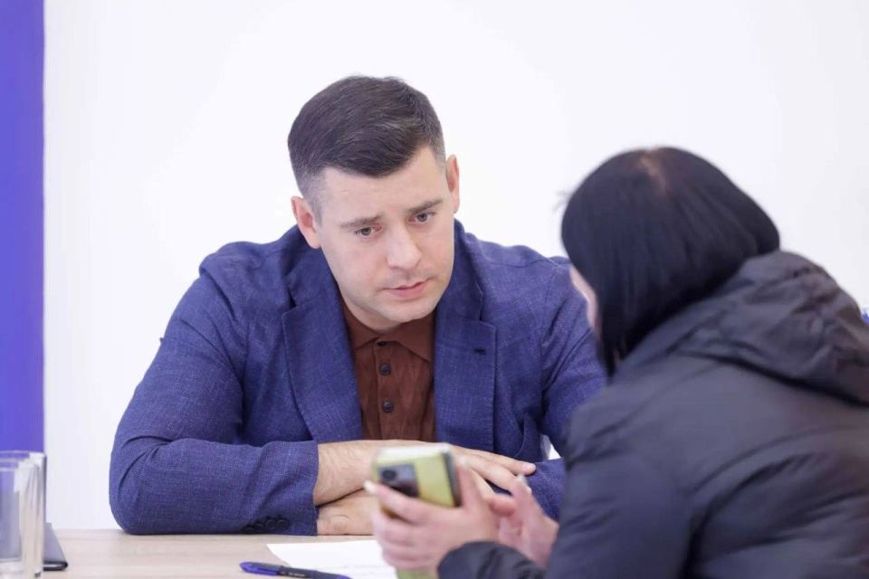 Григорий Артамонов: Провел выездную администрацию в Южном микрорайоне Григорий Артамонов: Провел выездную администрацию в Южном микрорайоне