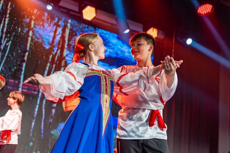 Руслан Заголовацкий: Люди в белых халатах. Ежедневно работники здравоохранения стоят на страже здоровья и жизни людей Руслан Заголовацкий: Люди в белых халатах. Ежедневно работники здравоохранения стоят на страже здоровья и жизни людей