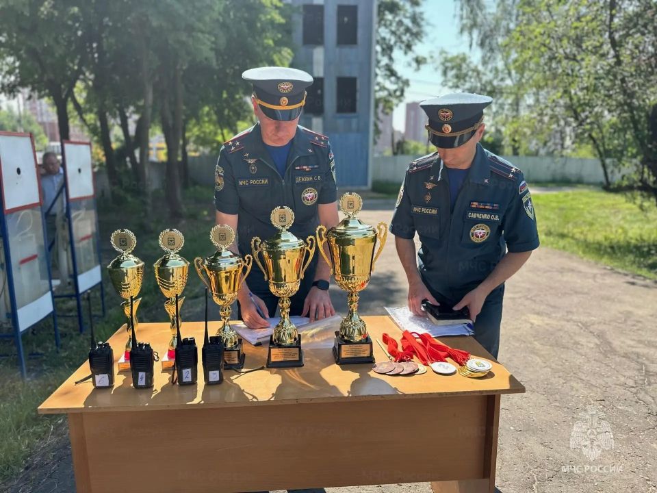 В Ленинском городском округе прошли соревнования добровольных пожарных подразделений В Ленинском городском округе прошли соревнования добровольных пожарных подразделений