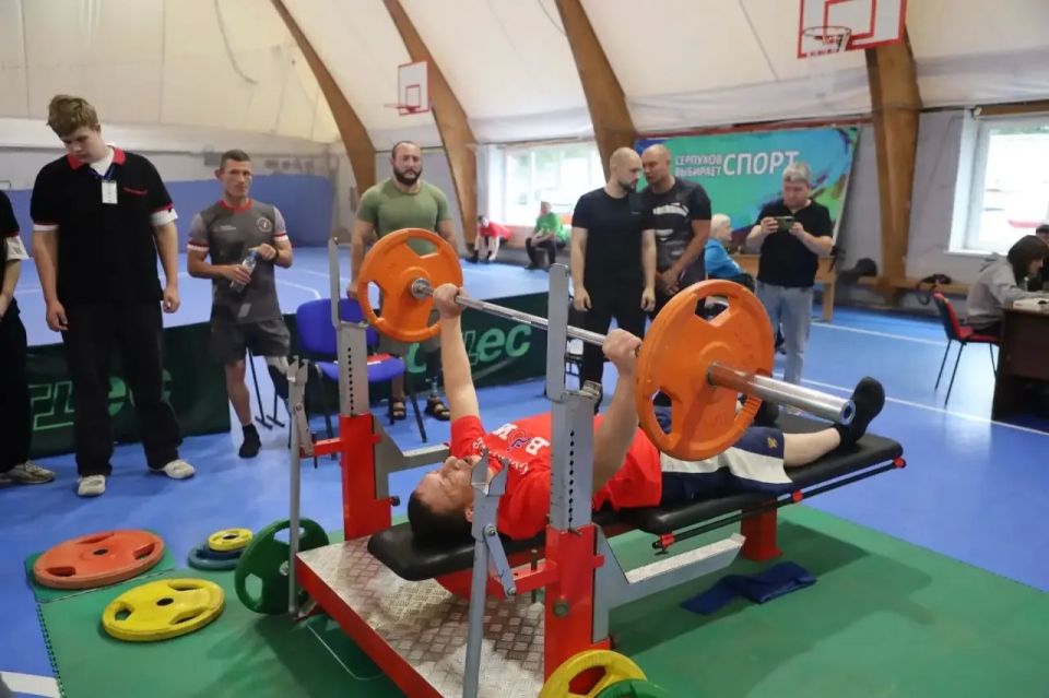 В физкультурнооздоровительном комплексе «Звезда» прошёл традиционный фестиваль спорта инвалидов Московской области — участники состязались в пауэрлифтинге и дартсе В физкультурнооздоровительном комплексе «Звезда» прошёл традиционный фестиваль спорта инвалидов Московской области — участники состязались в пауэрлифтинге и дартсе