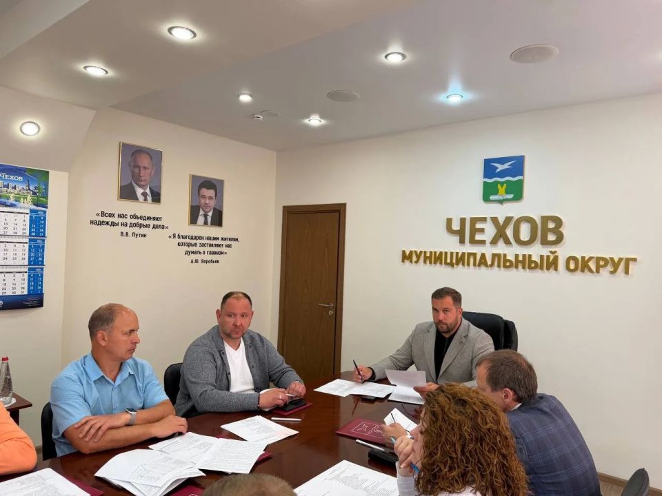 Михаил Собакин: В ходе Часа по ЖКХ совместно с представителями ресурсоснабжающих организаций, соцблоком и управляющими компаниями обсудили подготовку к следующему отопительному сезону (ОЗП) Михаил Собакин: В ходе Часа по ЖКХ совместно с представителями ресурсоснабжающих организаций, соцблоком и управляющими компаниями обсудили подготовку к следующему отопительному сезону (ОЗП)