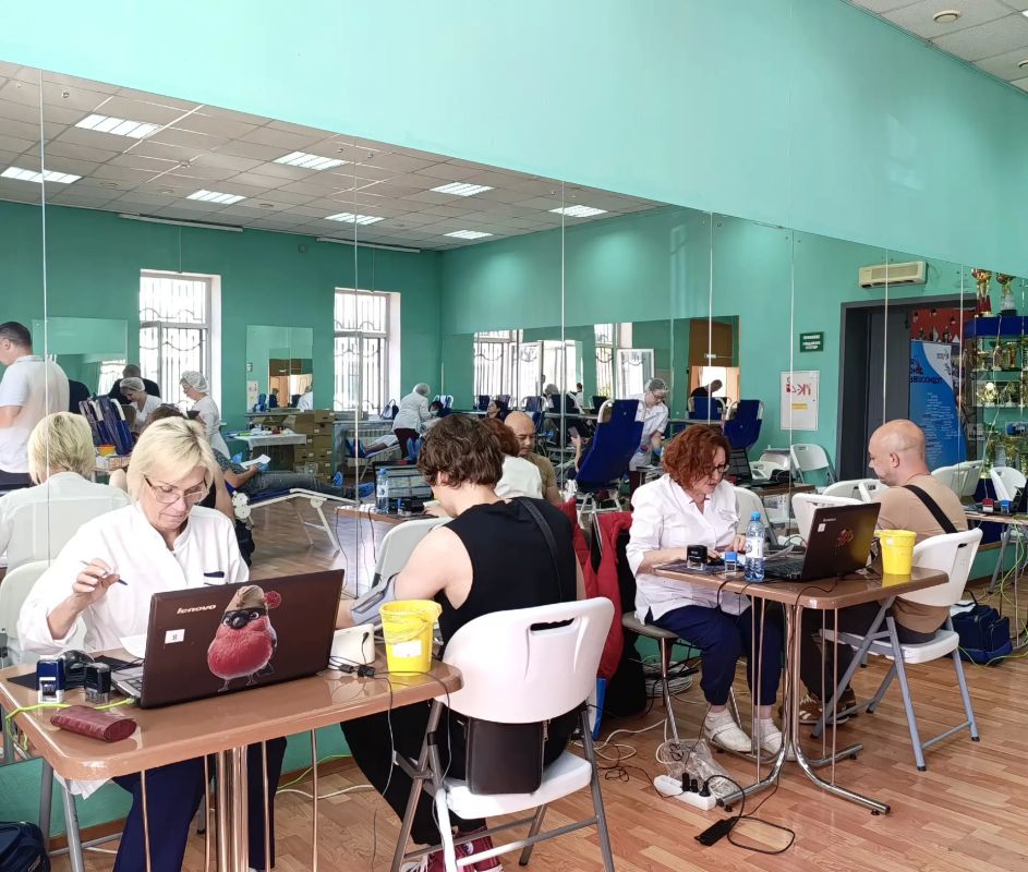 В Молодежном центре прошла очередная выездная донорская акция