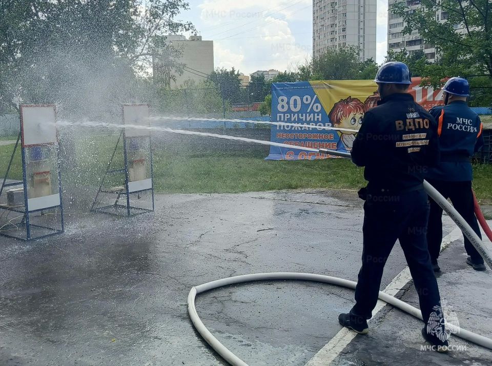 В Ленинском городском округе прошли соревнования добровольных пожарных подразделений В Ленинском городском округе прошли соревнования добровольных пожарных подразделений