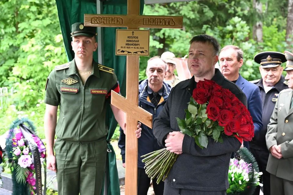 Сегодня проводили в последний путь ветерана Великой Отечественной войны Николая Ивановича Козлова Сегодня проводили в последний путь ветерана Великой Отечественной войны Николая Ивановича Козлова
