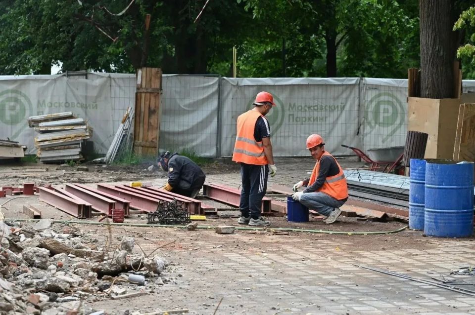 Продолжается долгожданная реконструкция Дворца торжеств «Центральный» Продолжается долгожданная реконструкция Дворца торжеств «Центральный»
