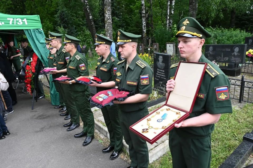 Сегодня проводили в последний путь ветерана Великой Отечественной войны Николая Ивановича Козлова Сегодня проводили в последний путь ветерана Великой Отечественной войны Николая Ивановича Козлова