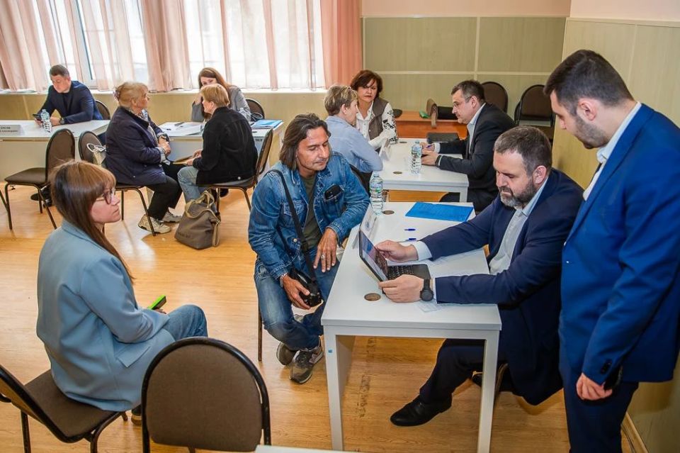 Андрей Иванов: Провёл личный приём жителей в рамках «Выездной администрации» в территориальном управлении «Лесной Городок» Андрей Иванов: Провёл личный приём жителей в рамках «Выездной администрации» в территориальном управлении «Лесной Городок»
