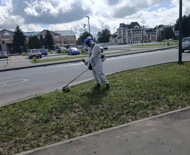 Сотрудники МБУ «Благоустройство СП» продолжают наводить порядок во всех населённых пунктах Сергиево-Посадского округа Сотрудники МБУ «Благоустройство СП» продолжают наводить порядок во всех населённых пунктах Сергиево-Посадского округа