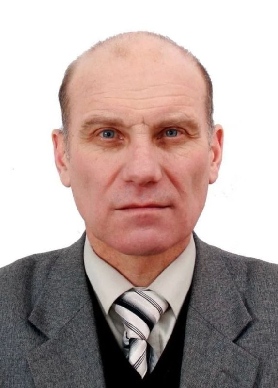 Заслуженный летчик-испытатель Петр Тутакин погиб при крушении легкомоторного самолета в Подмосковье, пишут СМИ
