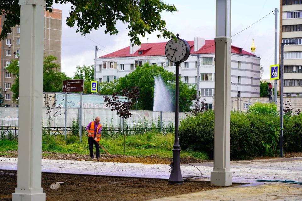 Готовность — 80 %: реконструкция площади и сквера им. В. И. Ленина вышла на финишную прямую Готовность — 80 %: реконструкция площади и сквера им. В. И. Ленина вышла на финишную прямую
