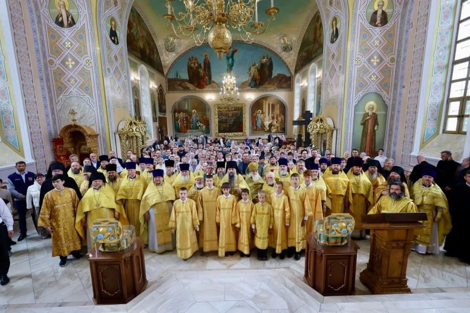 Михаил Собакин: Сегодня свой юбилей отмечает благочинный Чеховского церковного округа и монастырей Подольской епархии, настоятель монастыря Вознесенская Давидова пустынь, Почетный житель городского округа Чехов игумен Сергий... Михаил Собакин: Сегодня свой юбилей отмечает благочинный Чеховского церковного округа и монастырей Подольской епархии, настоятель монастыря Вознесенская Давидова пустынь, Почетный житель городского округа Чехов игумен Сергий...