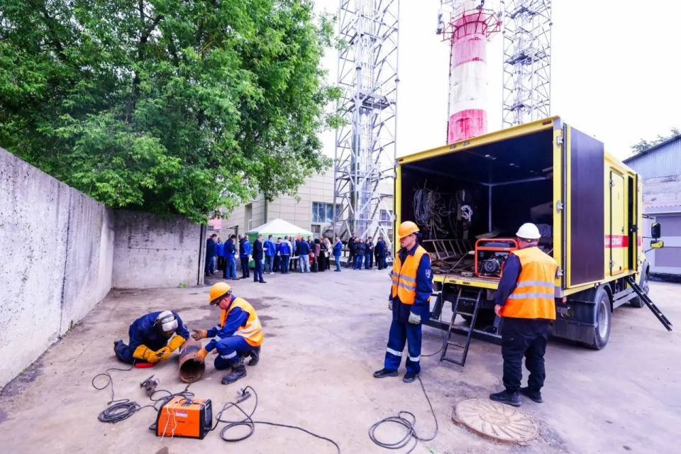 В Городском округе Подольск прошла масштабная противоаварийная тренировка по ликвидации последствий отключения электроэнергии на объектах в условиях экстремально низких температур В Городском округе Подольск прошла масштабная противоаварийная тренировка по ликвидации последствий отключения электроэнергии на объектах в условиях экстремально низких температур