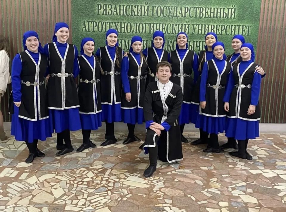 Юные воскресенцы побеждают на творческих фестивалях и конкурсах Юные воскресенцы побеждают на творческих фестивалях и конкурсах