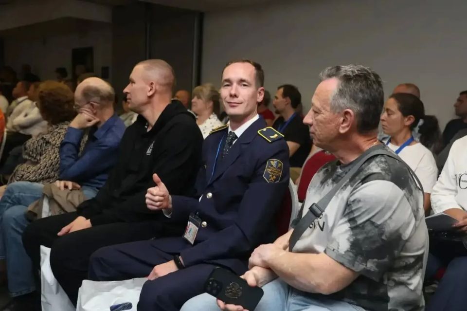 Станислав Каторов: С 16 по 19 июня в Санкт-Петербурге проходит XXII Всероссийский конкурс профессионального мастерства «Лучший водитель троллейбуса» Станислав Каторов: С 16 по 19 июня в Санкт-Петербурге проходит XXII Всероссийский конкурс профессионального мастерства «Лучший водитель троллейбуса»