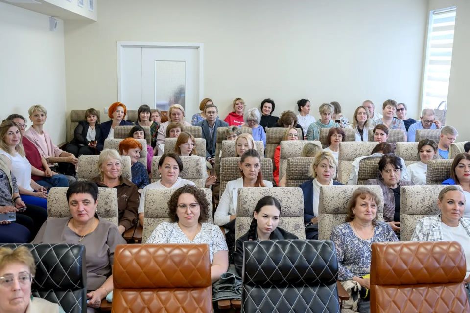 В округе наградили лучших медработников Подольской детской больницы В округе наградили лучших медработников Подольской детской больницы