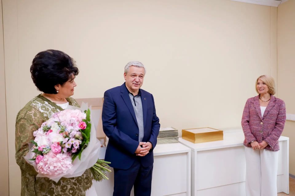 Юлия Купецкая: Спасибо медикам!. Мы не устанем говорить слова благодарности нашим сотрудникам сферы здравоохранения Юлия Купецкая: Спасибо медикам!. Мы не устанем говорить слова благодарности нашим сотрудникам сферы здравоохранения