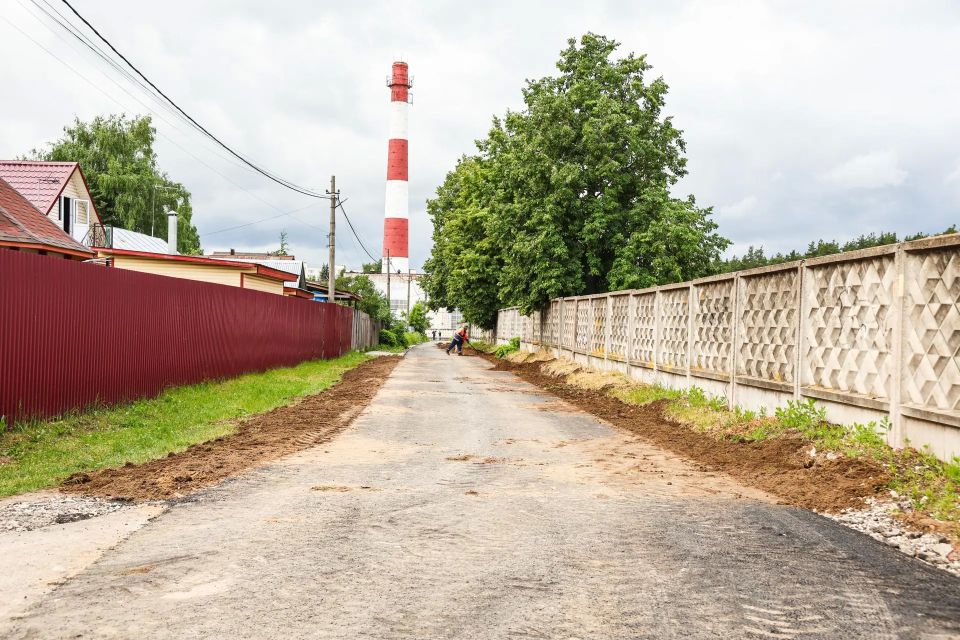 Глава Раменского округа проверил участок дороги, где завершается ремонт покрытия Глава Раменского округа проверил участок дороги, где завершается ремонт покрытия