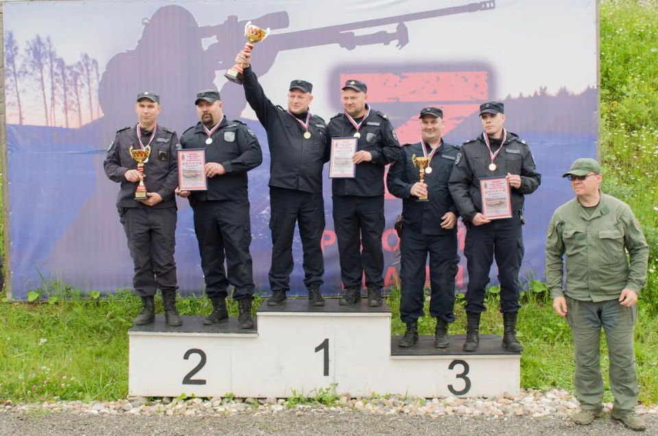 В Московской области прошли соревнования по стрельбе из снайперской винтовки – «Кубок начальника ГУ МВД России по Московской области» В Московской области прошли соревнования по стрельбе из снайперской винтовки – «Кубок начальника ГУ МВД России по Московской области»