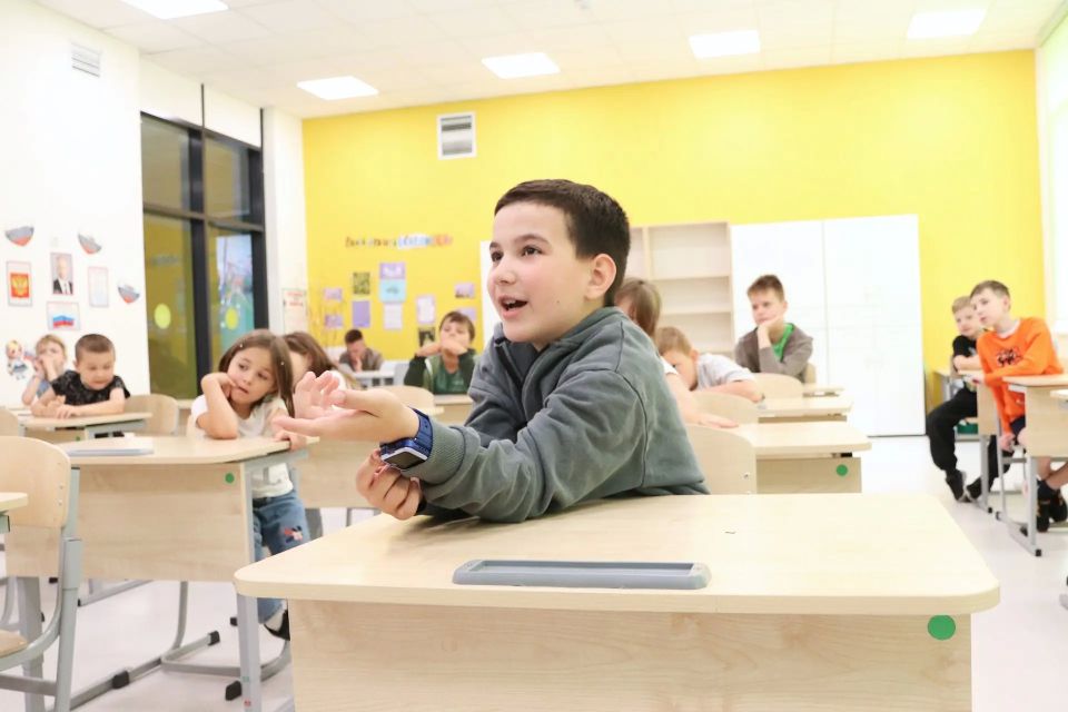 Интеллектуальный отдых: школьники проводят лето, погружаясь в знания Интеллектуальный отдых: школьники проводят лето, погружаясь в знания