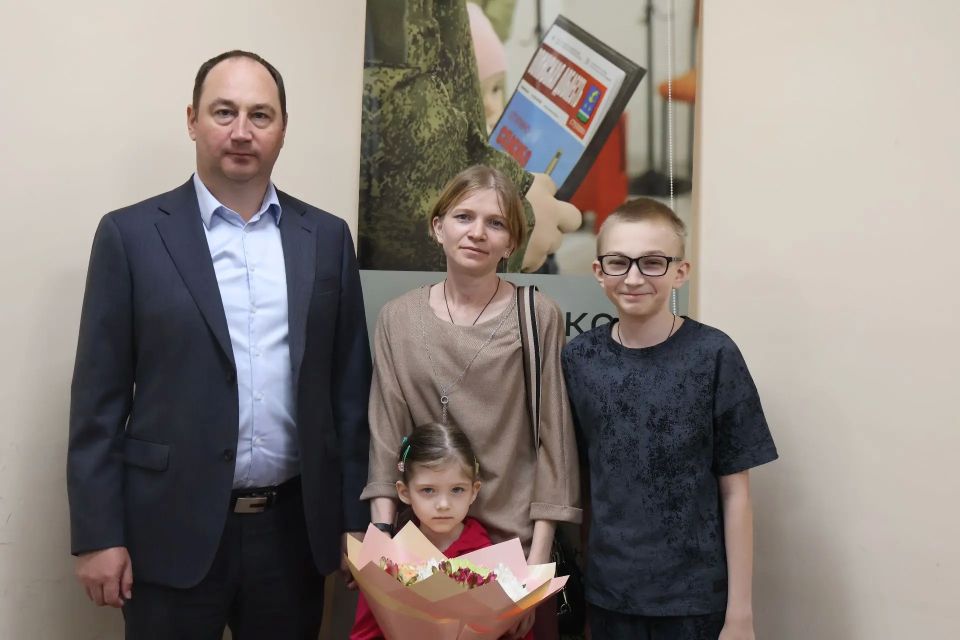 Глава округа Сергей Мужальских поздравил с днём рождения сына погибшего участника СВО Глава округа Сергей Мужальских поздравил с днём рождения сына погибшего участника СВО