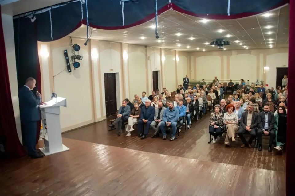 Татьяна Витушева: Приняла участие в «выездной администрации» в Снегирях Татьяна Витушева: Приняла участие в «выездной администрации» в Снегирях
