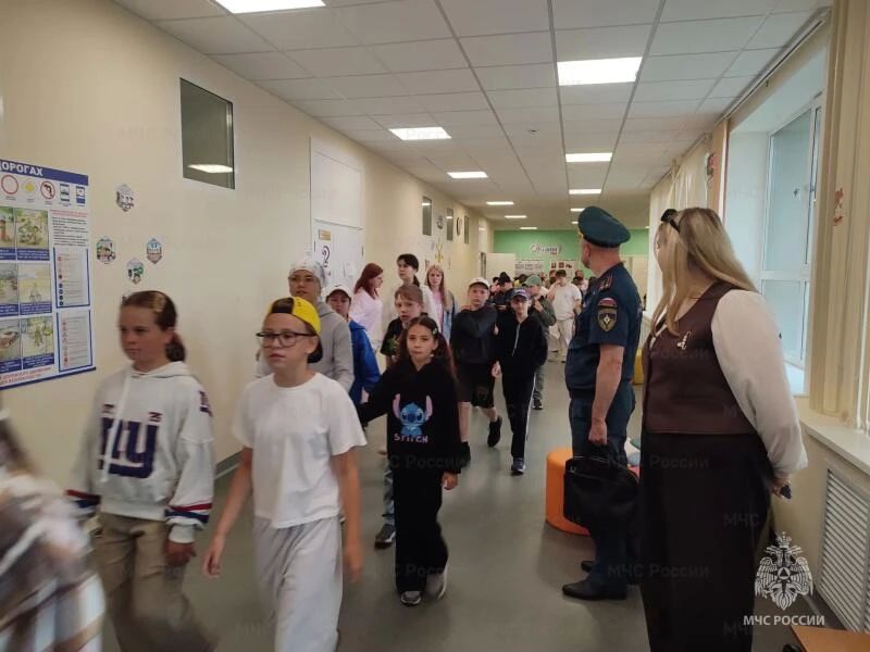 В Подмосковье прошла масштабная тренировка по эвакуации В Подмосковье прошла масштабная тренировка по эвакуации