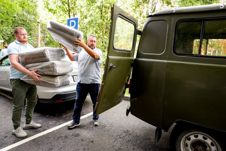 Юлия Купецкая: Автомобиль «Буханка» передали нашему земляку! Юлия Купецкая: Автомобиль «Буханка» передали нашему земляку!