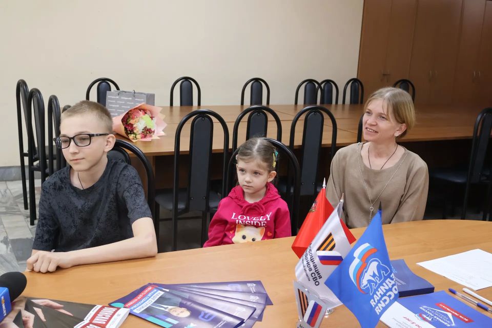 Сергей Мужальских: Сегодня поздравил с днём рождения Максима Ланько, сына погибшего участника специальной военной операции, с 16-летием Сергей Мужальских: Сегодня поздравил с днём рождения Максима Ланько, сына погибшего участника специальной военной операции, с 16-летием