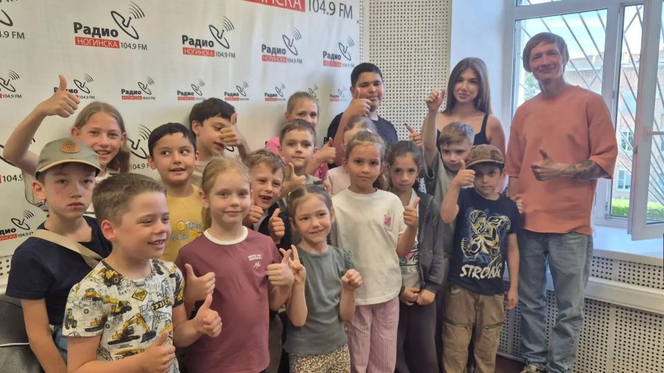 Чем занять детей летом — в Актуальном интервью вожатая Альбина Нилова и воспитанники детского лагеря