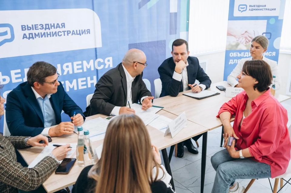 Андрей Булгаков: Вместе с главой Лосино-Петровского Сергеем Джеглавом провели выездную администрацию на предприятии «Российская биологическая промышленная компания» Андрей Булгаков: Вместе с главой Лосино-Петровского Сергеем Джеглавом провели выездную администрацию на предприятии «Российская биологическая промышленная компания»