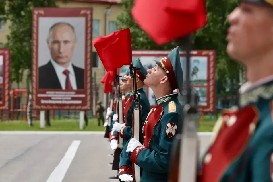 Легендарная дивизия имени Ф.Э. Дзержинского отметила 102летие со дня образования соединения Легендарная дивизия имени Ф.Э. Дзержинского отметила 102летие со дня образования соединения
