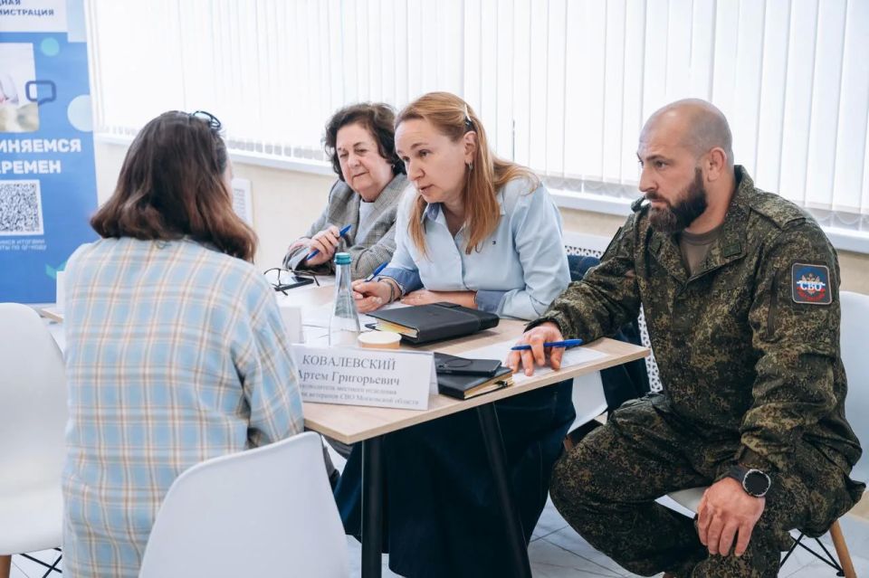 Андрей Булгаков: Вместе с главой Лосино-Петровского Сергеем Джеглавом провели выездную администрацию на предприятии «Российская биологическая промышленная компания» Андрей Булгаков: Вместе с главой Лосино-Петровского Сергеем Джеглавом провели выездную администрацию на предприятии «Российская биологическая промышленная компания»
