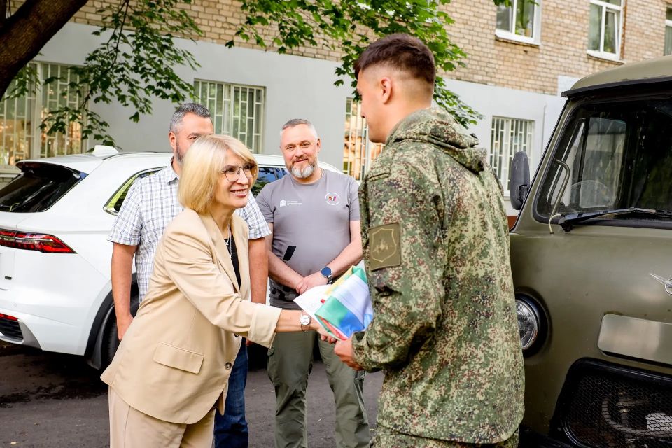 Юлия Купецкая: Автомобиль «Буханка» передали нашему земляку! Юлия Купецкая: Автомобиль «Буханка» передали нашему земляку!