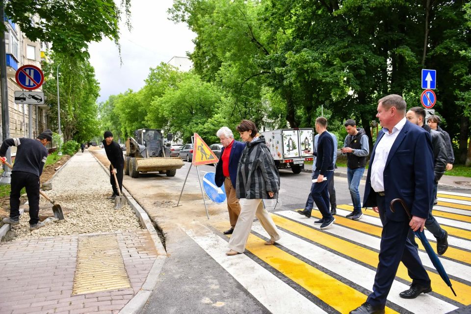 В Старых Химках проверили обновление дорожной сети В Старых Химках проверили обновление дорожной сети
